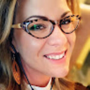 Meet your Posher, Jenn